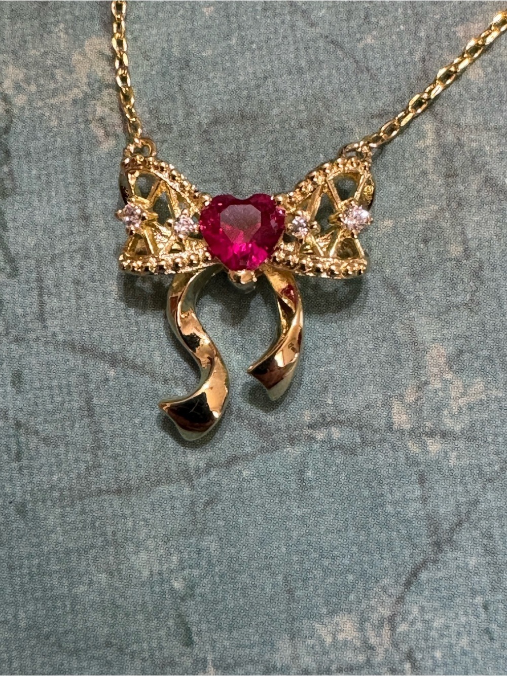 GOLD PLATED BOW NECKLACE